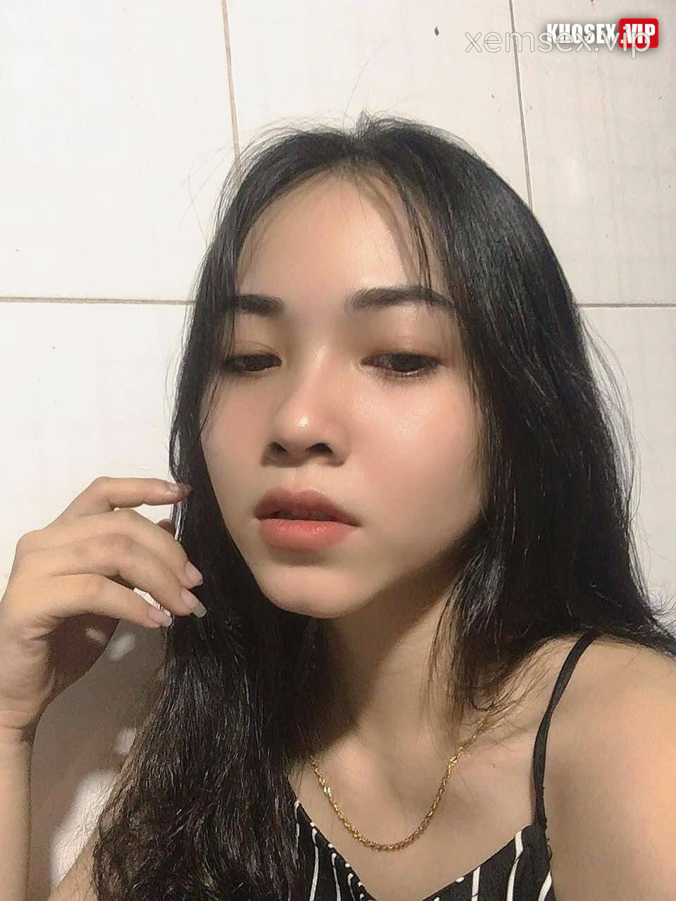 lo-clip-sex-be-nhi-vu-to-cuoi-ngua-voi-nguoi-yeu-ren-ri-hinh-09